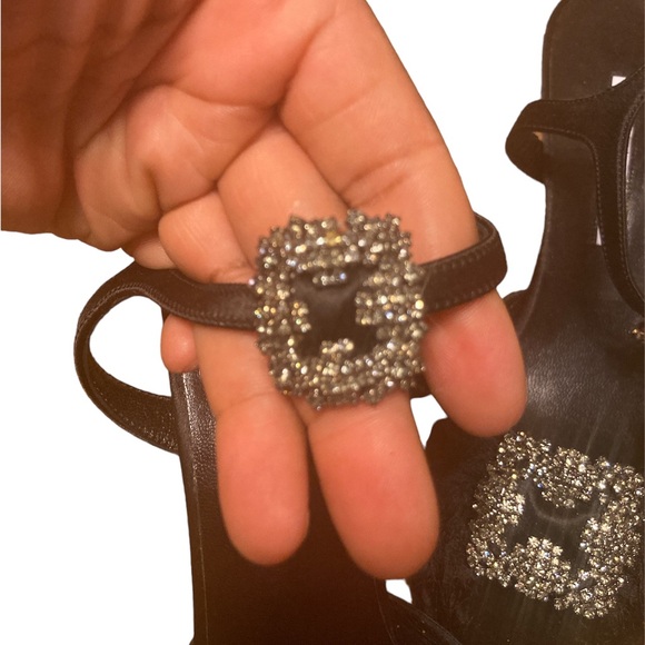 Manolo Blahnik Strap Sandals With Hangisi Buckle & fringe feathers - Picture 4 of 8